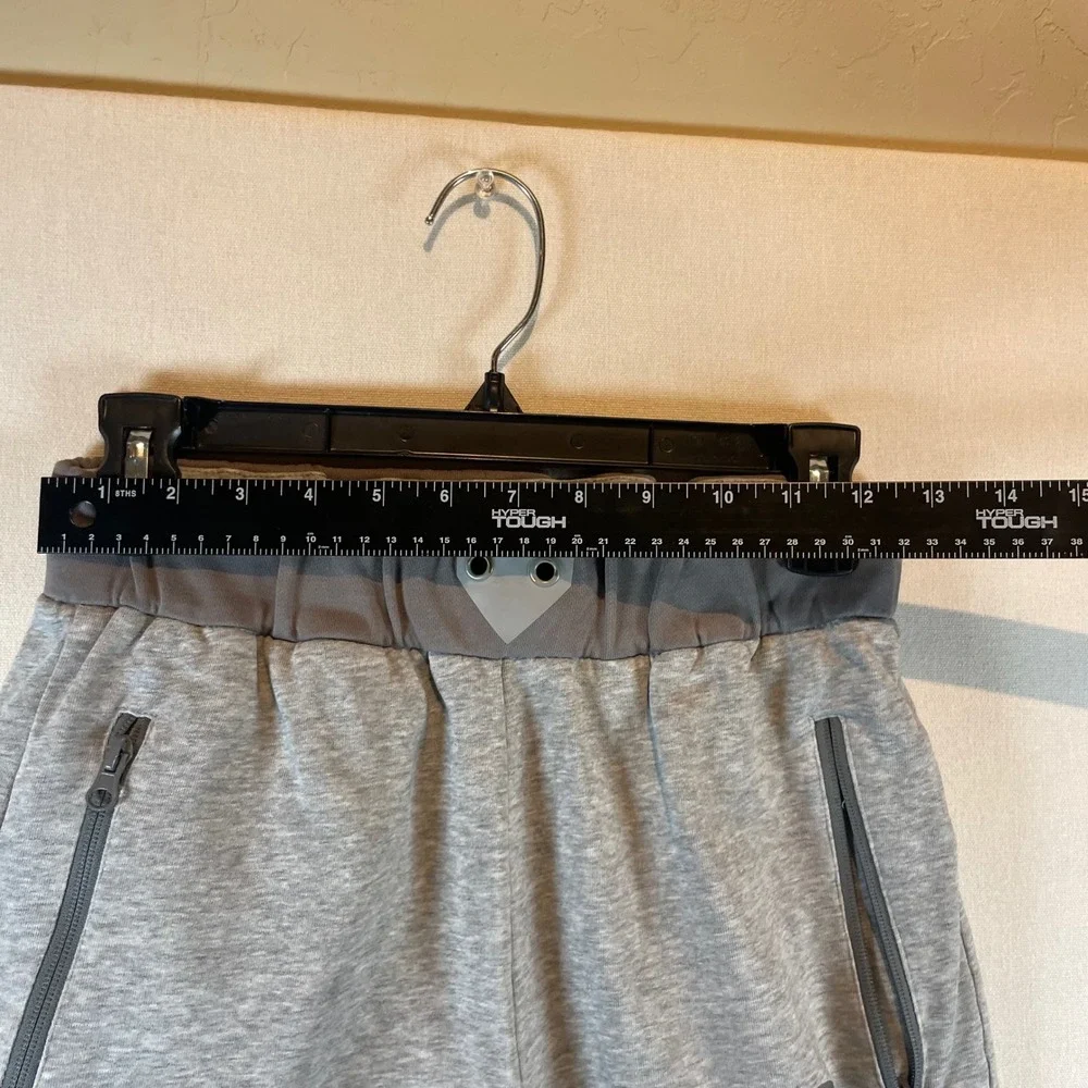 Baseballism Mens Gray Sweat Shorts Elastic Waist Zip Pockets‎ Size Medium